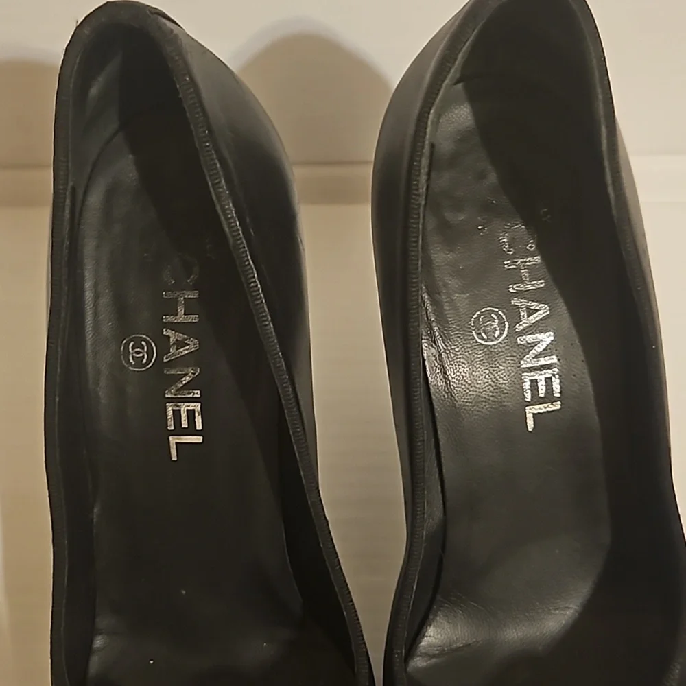 Chanel Black Leather Pumps Heels with Bow size 39 - Picture 8 of 15